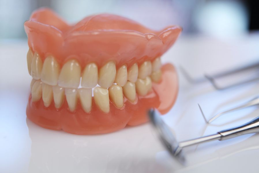 nghề phục hình răng